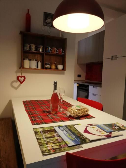 Apartamento Mini Midlake Codice Cipat 022229-At-410061 Mezzolago Exterior foto